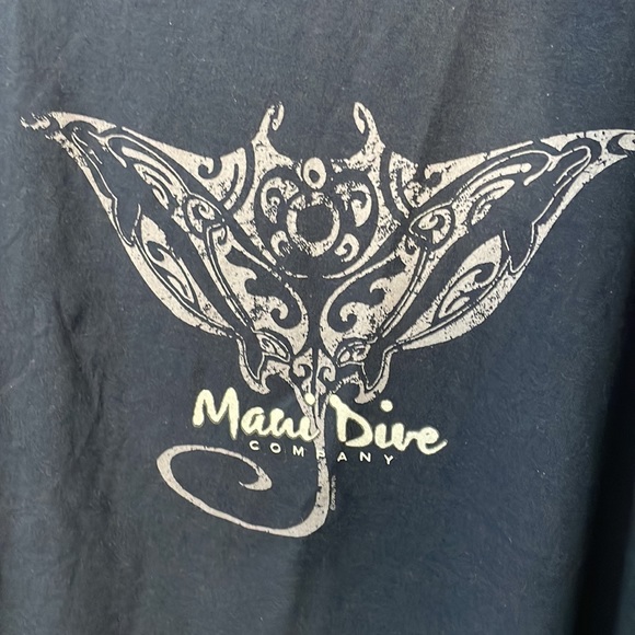 New top with tag from Crazy shirts brand - Picture 2 of 3